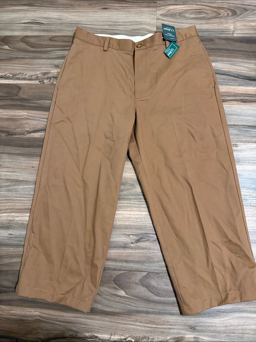 L.L. Bean Mens 33x22.5 Double L Chino Pants Tan Wrinkle Free Cotton Straight Leg
